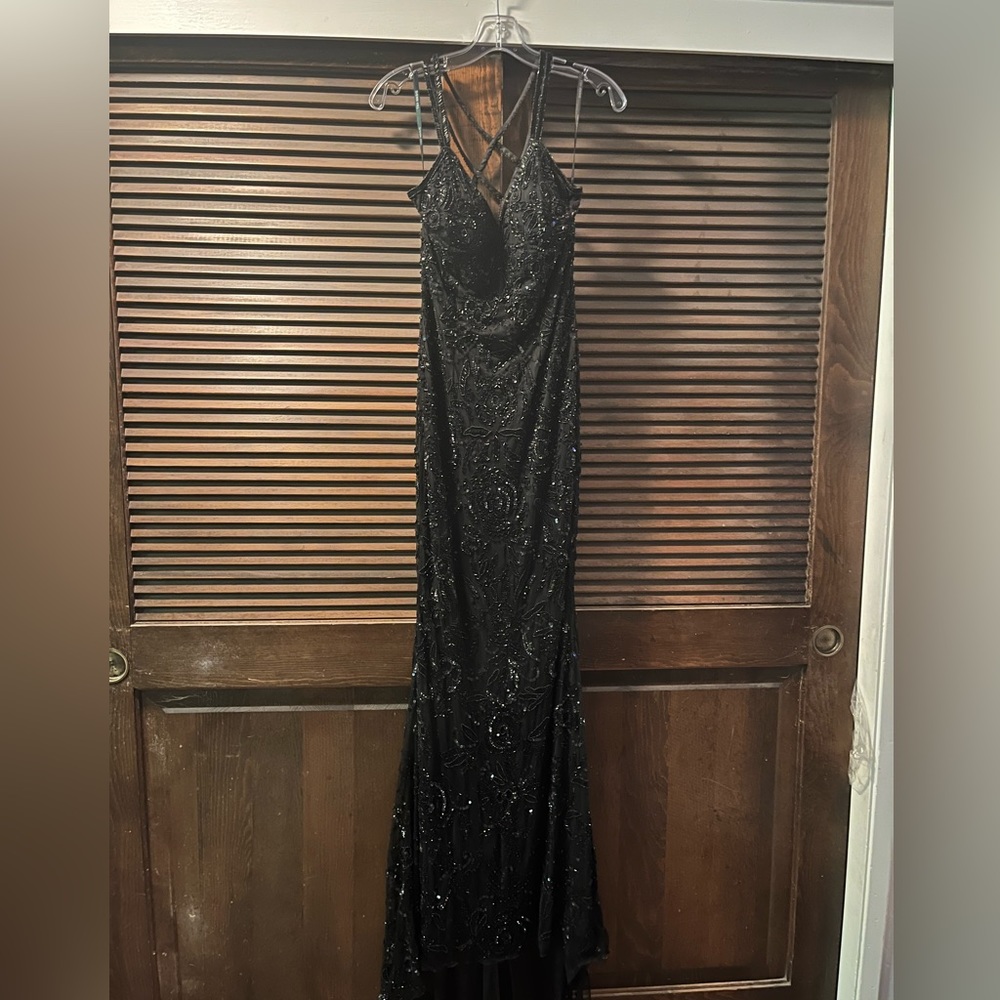 Black prom dress size 6
